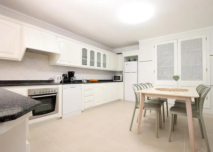 - 4805-48 Mallorca Willa